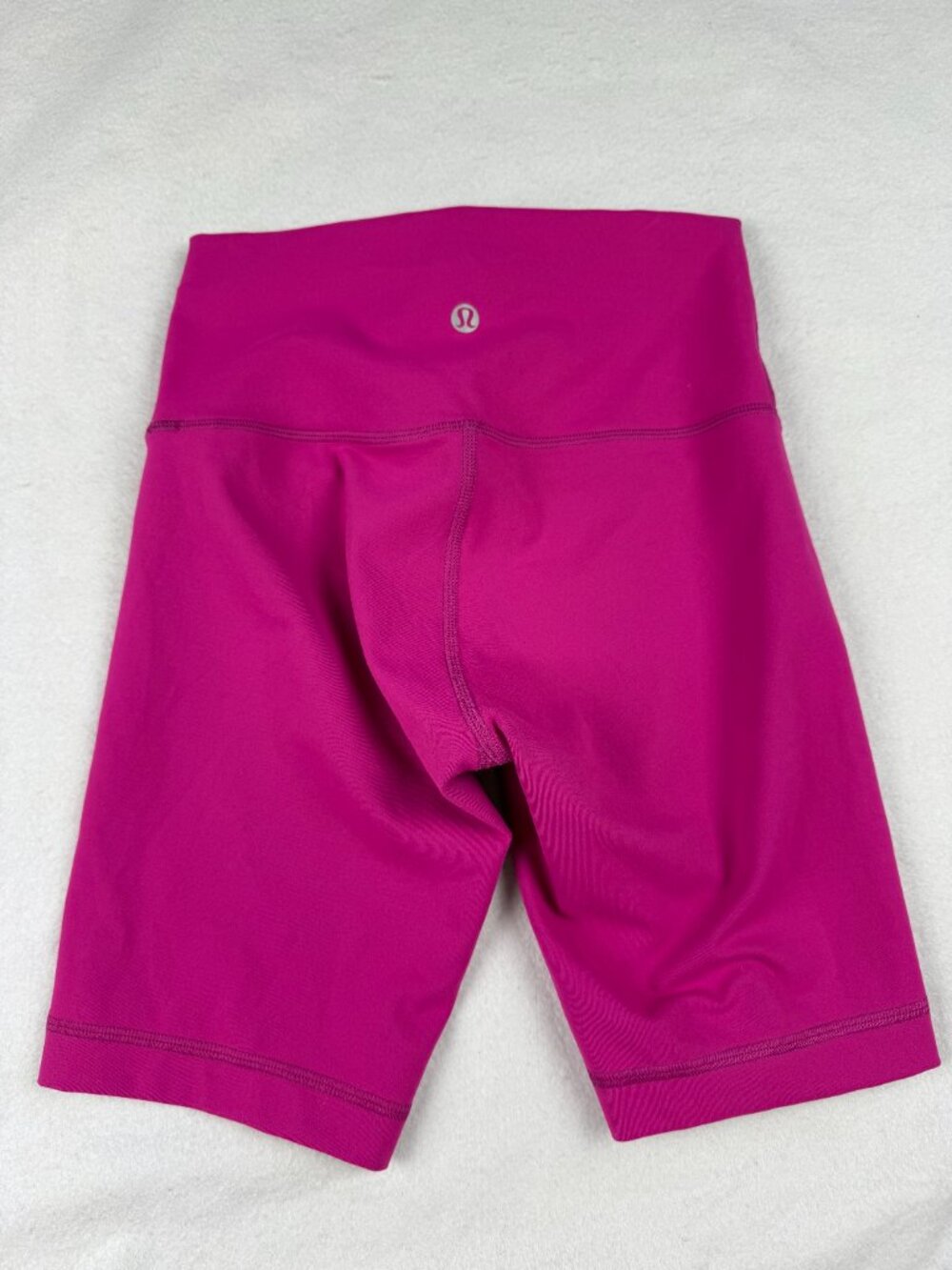 Lululemon Ripened Raspberry Wonder Train High Rise 8" Shorts Size 4 - Picture 3 of 6